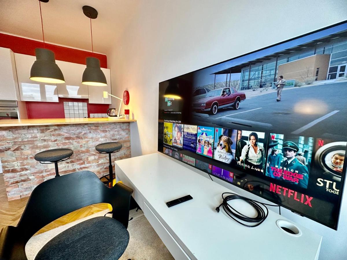 Super Beauty Metro Wifi 65'Tv Netflix Hbo Appletv+ Διαμέρισμα Βαρσοβία Εξωτερικό φωτογραφία